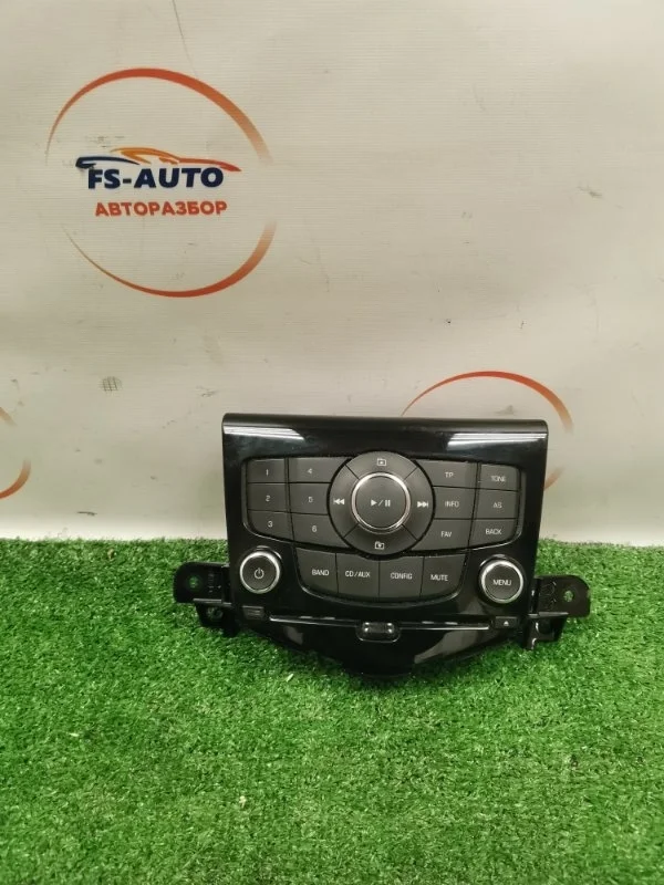 Блок управления магнитолой Chevrolet Cruze 2010 94563267 СЕДАН 1.6 F16D4