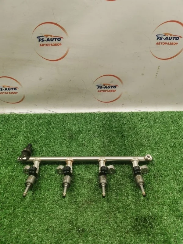 Топливная рейка Mazda 3 2018 PE0113150 BM 2.0 PE