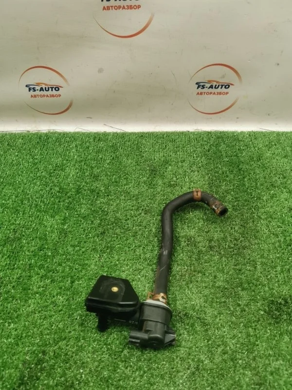 Клапан вентиляции топливного бака Mazda 3 2018 PE0118751 BM 2.0 PE