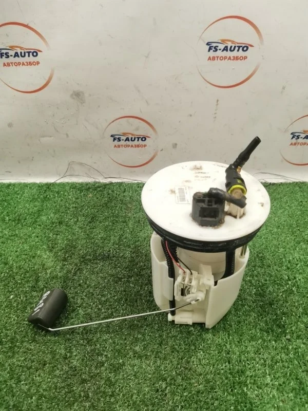 Топливный насос Mazda 3 2018 PE201335X BM 2.0 PE