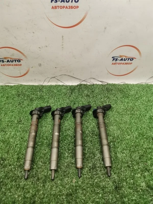 Форсунка топливная Hyundai Santa-Fe 2 2011 338002F000 SUV 2.2 ДИЗЕЛЬ D4HB