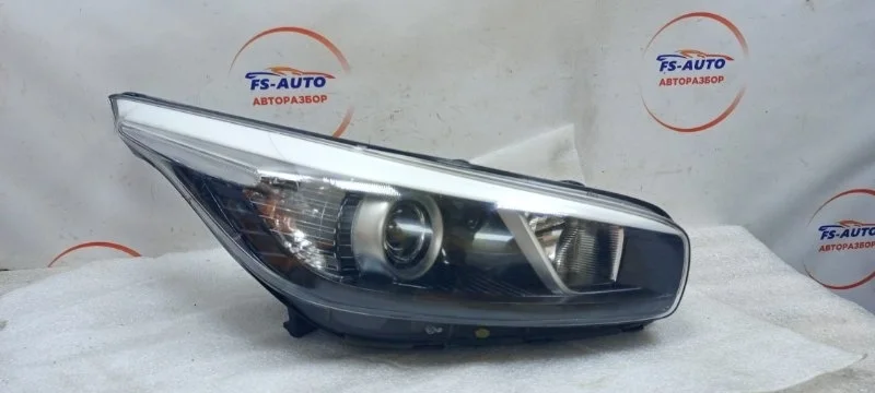 Фара ксеноновая Kia Ceed 2015 92102A2220 ХЭТЧБЭК 1.6 G4FJ, передняя правая