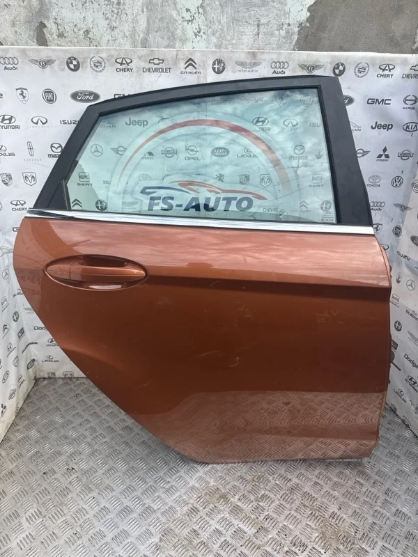 Дверь боковая Ford Fiesta 2015 1739731 MK6 1.6 HXJA, задняя правая
