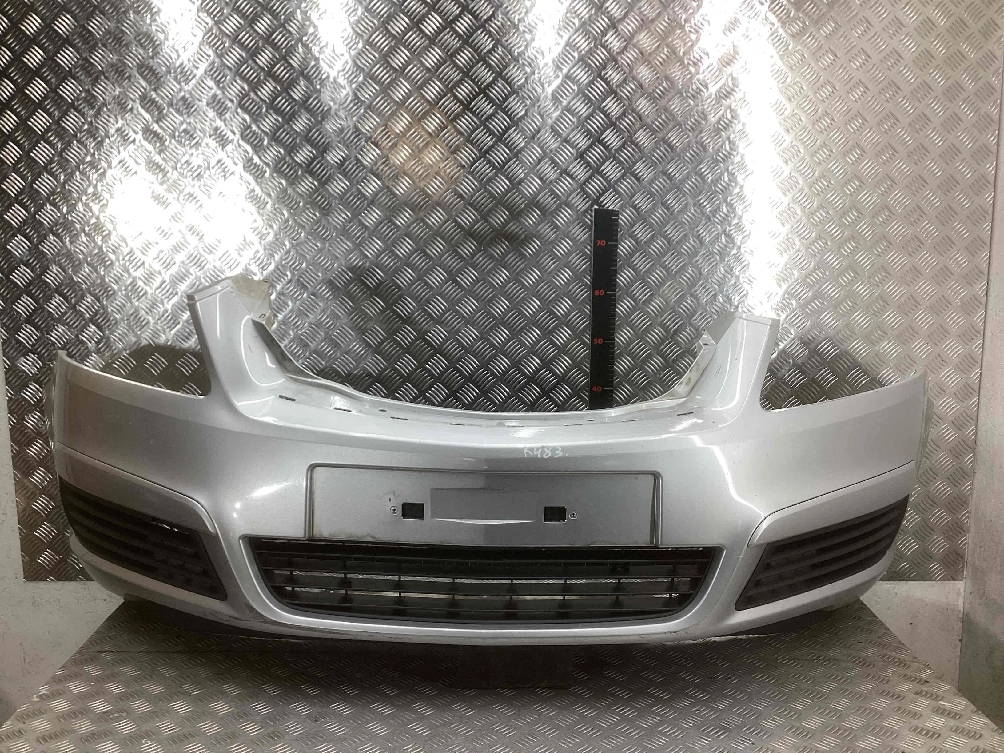 Бампер передний Opel Zafira Zafira B 2005-2008 2005 1,9 Дизель МКПП 6ст. Минивэн.