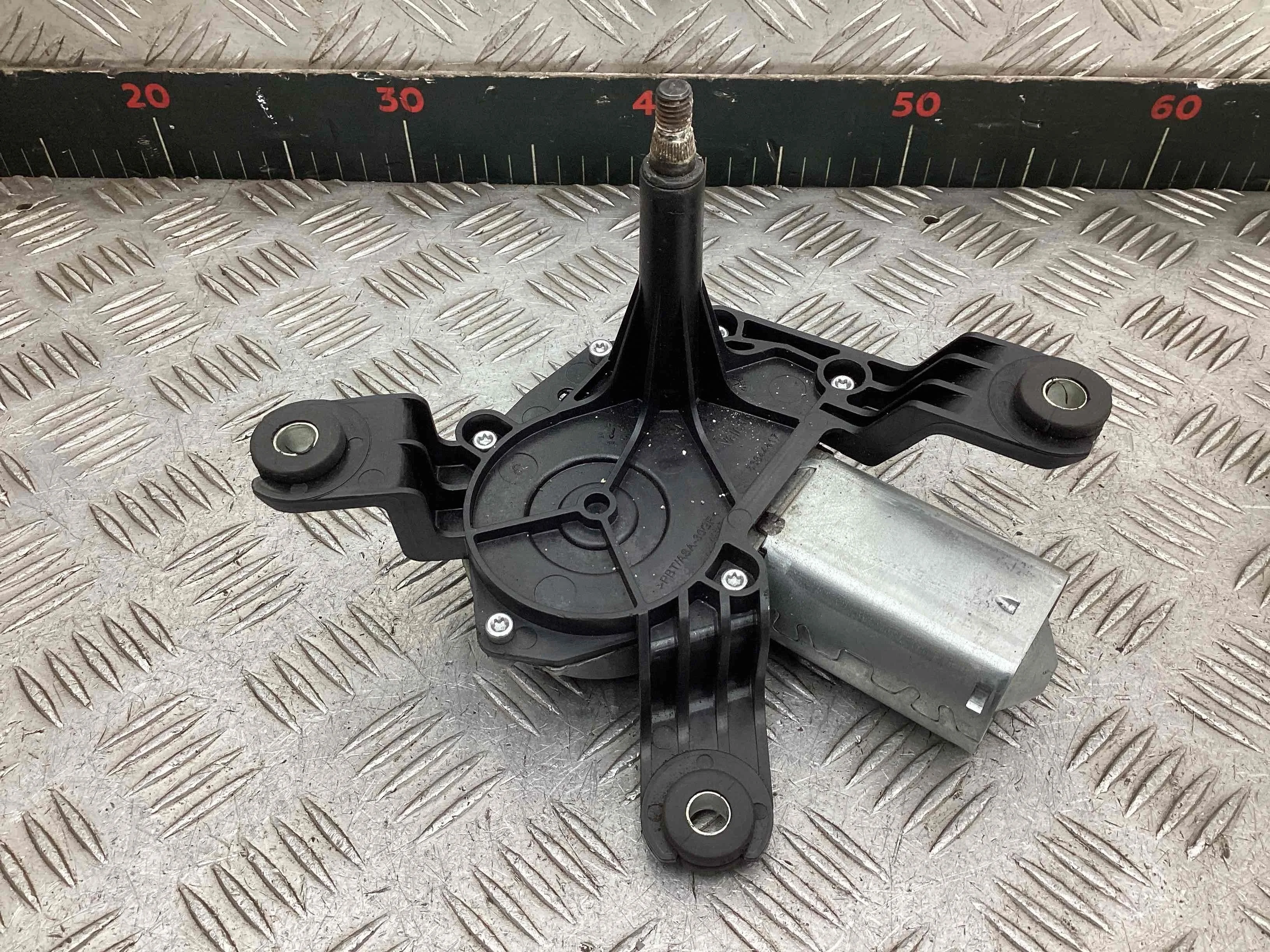 Моторчик заднего стеклоочистителя (дворника) Opel Zafira Zafira B 2005-2008 2005 1,9 Дизель МКПП 6ст. Минивэн.