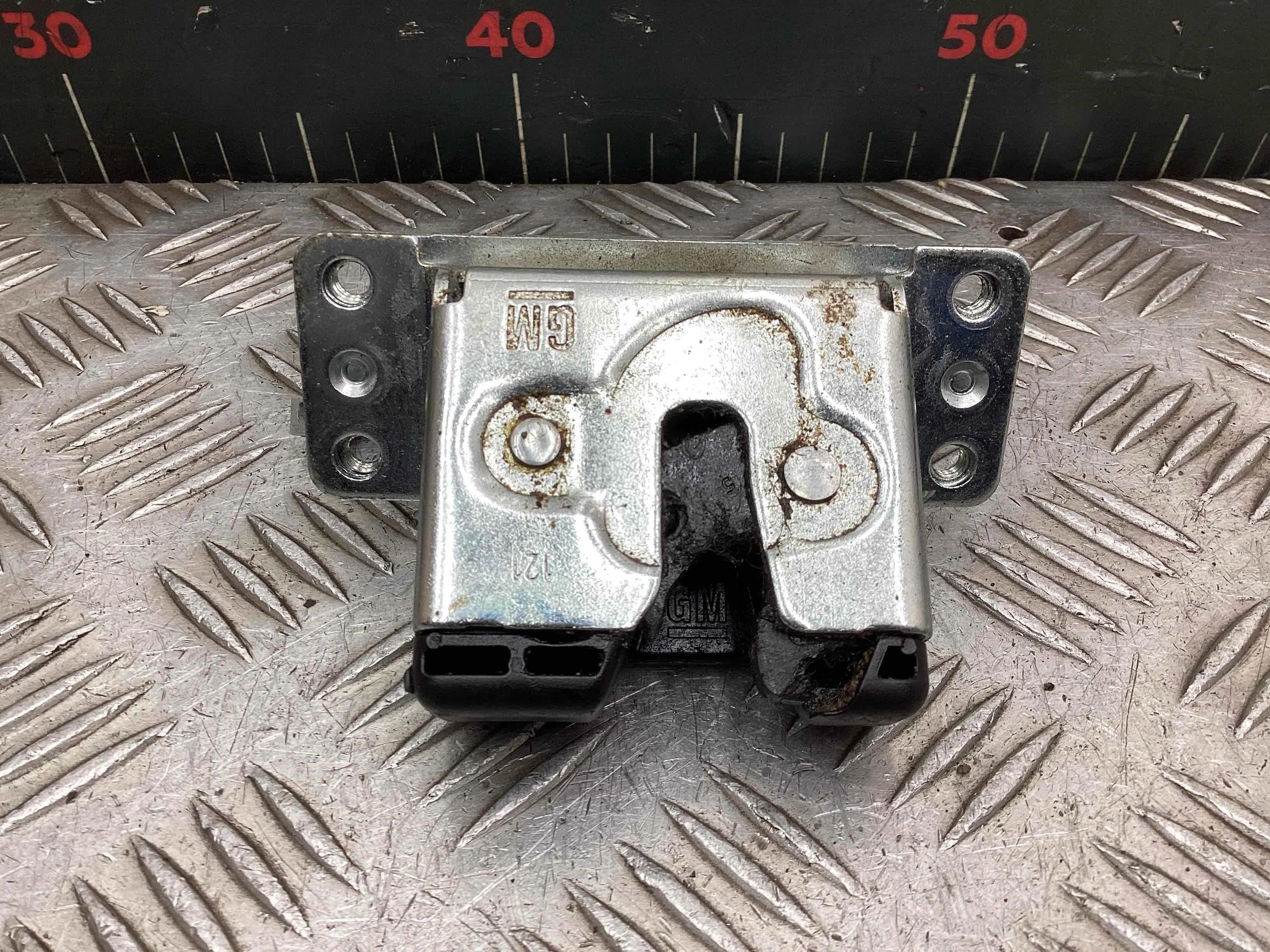 Замок багажника Opel Zafira Zafira A 2003-2005 рестайлинг 2004 1,8 Бензин АКПП Минивэн.