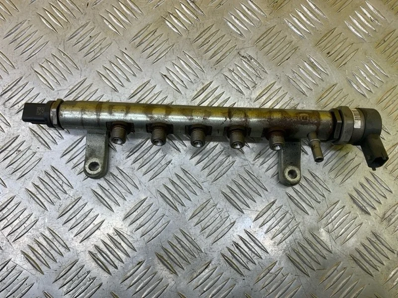 Топливная рампа Land Rover Range Rover Evoque I (2011-2018) 2014 LR022334 2.2 D 224DT