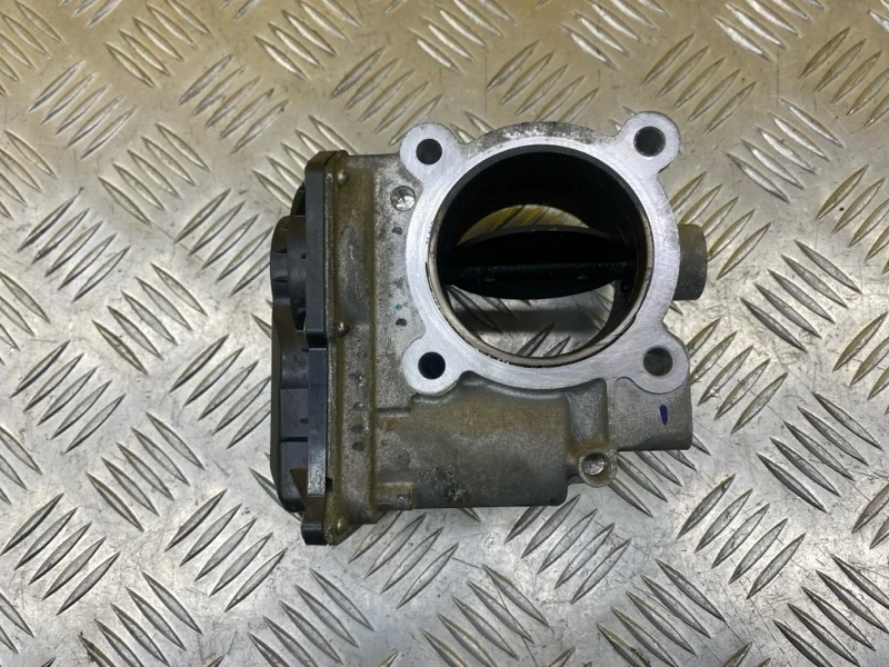 Заслонка дроссельная Mitsubishi L200 (2006-2015) 2012 1450A033 2.5 D 4D56