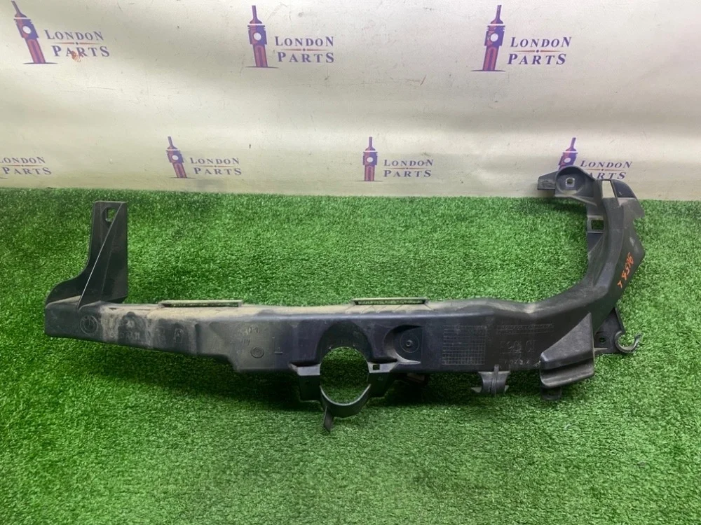 Кронштейн крепления фары BMW E90