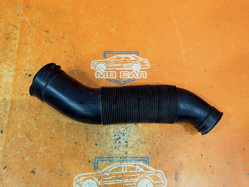 Патрубок воздушный Mercedes-Benz