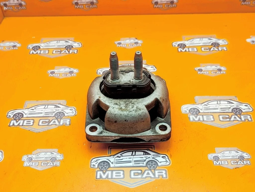 Опора КПП Mercedes-Benz