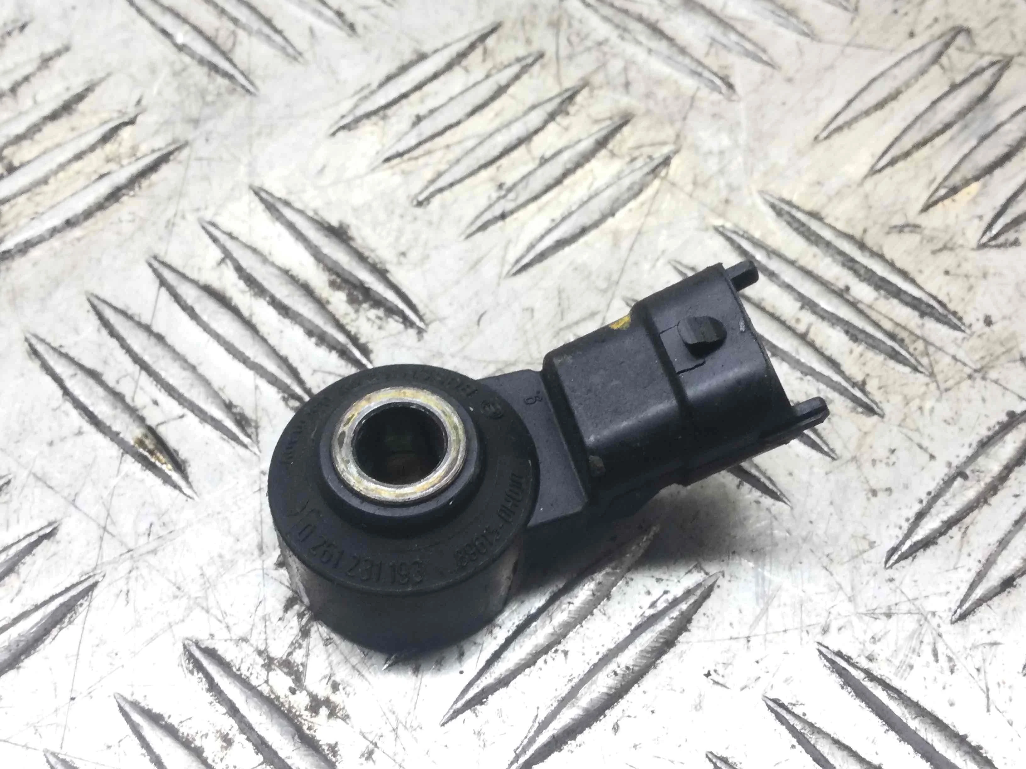 Датчик детонации Toyota Aygo 1 поколение [рестайлинг] (2008-2012) бензин 1.0 i Механика Х/б