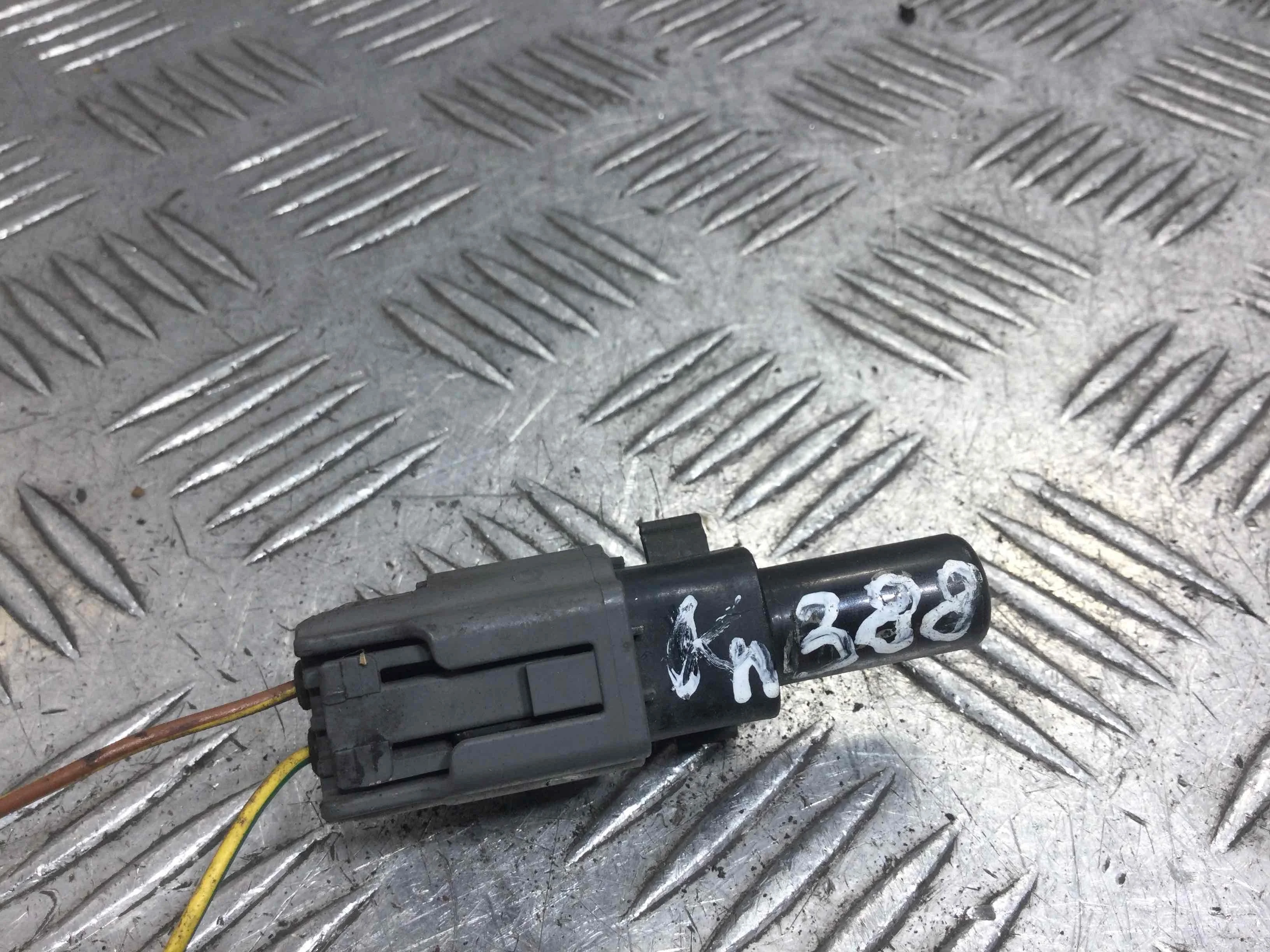 Датчик температуры Mazda 6 6 II (GH) 2007 - 2012 дизель 2.2 TD Механика Седан