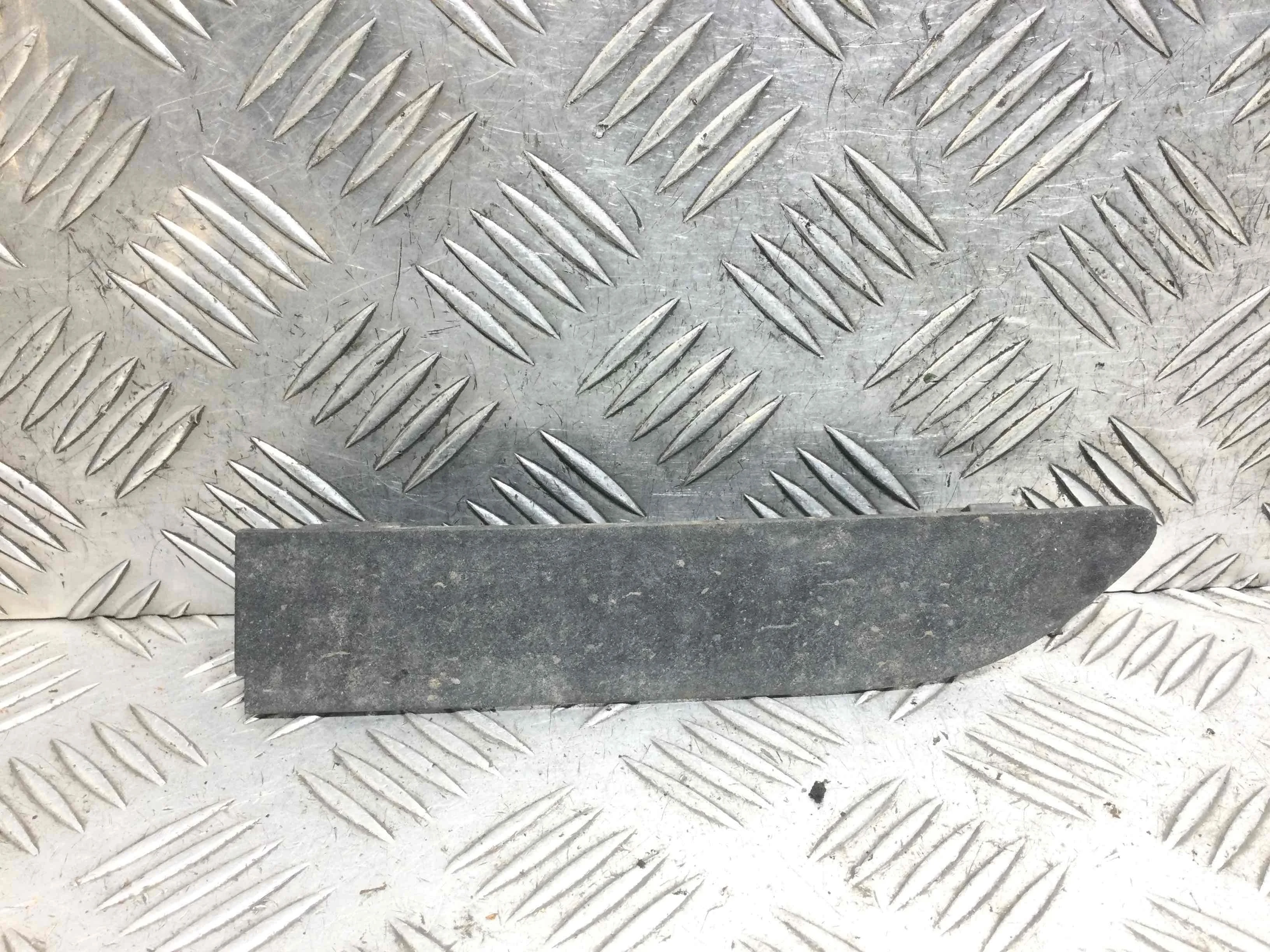 Заглушка (решетка) в бампер передний BMW X5 E53 (1999-2003) бензин 3.0 i Автомат Внедорожник