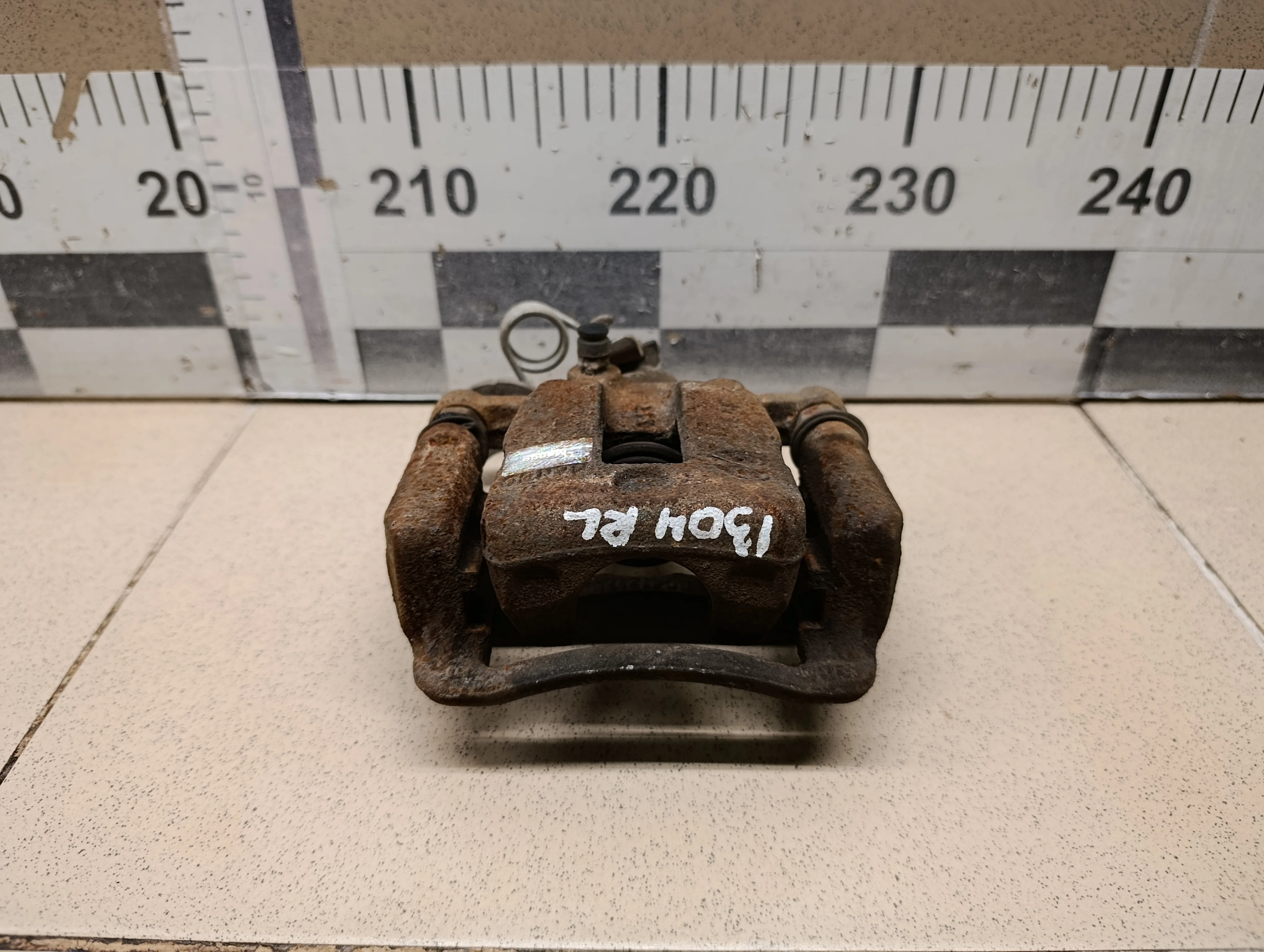 Суппорт задний левый Solaris 2010-2017