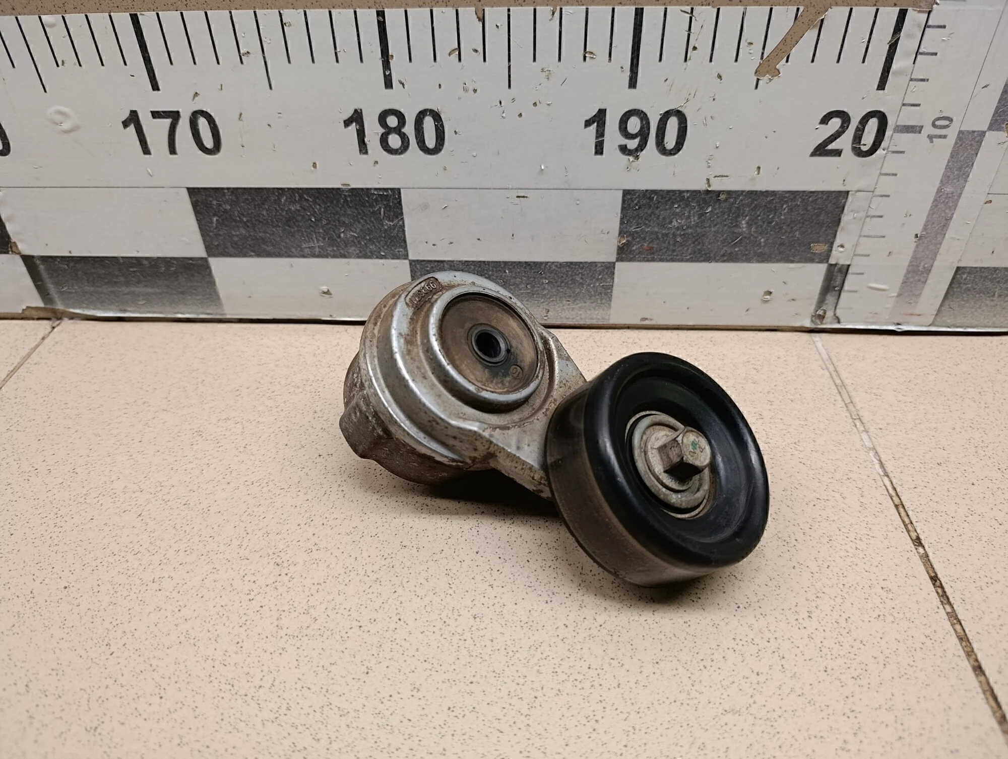 Натяжитель ремня Solaris 2010-2017