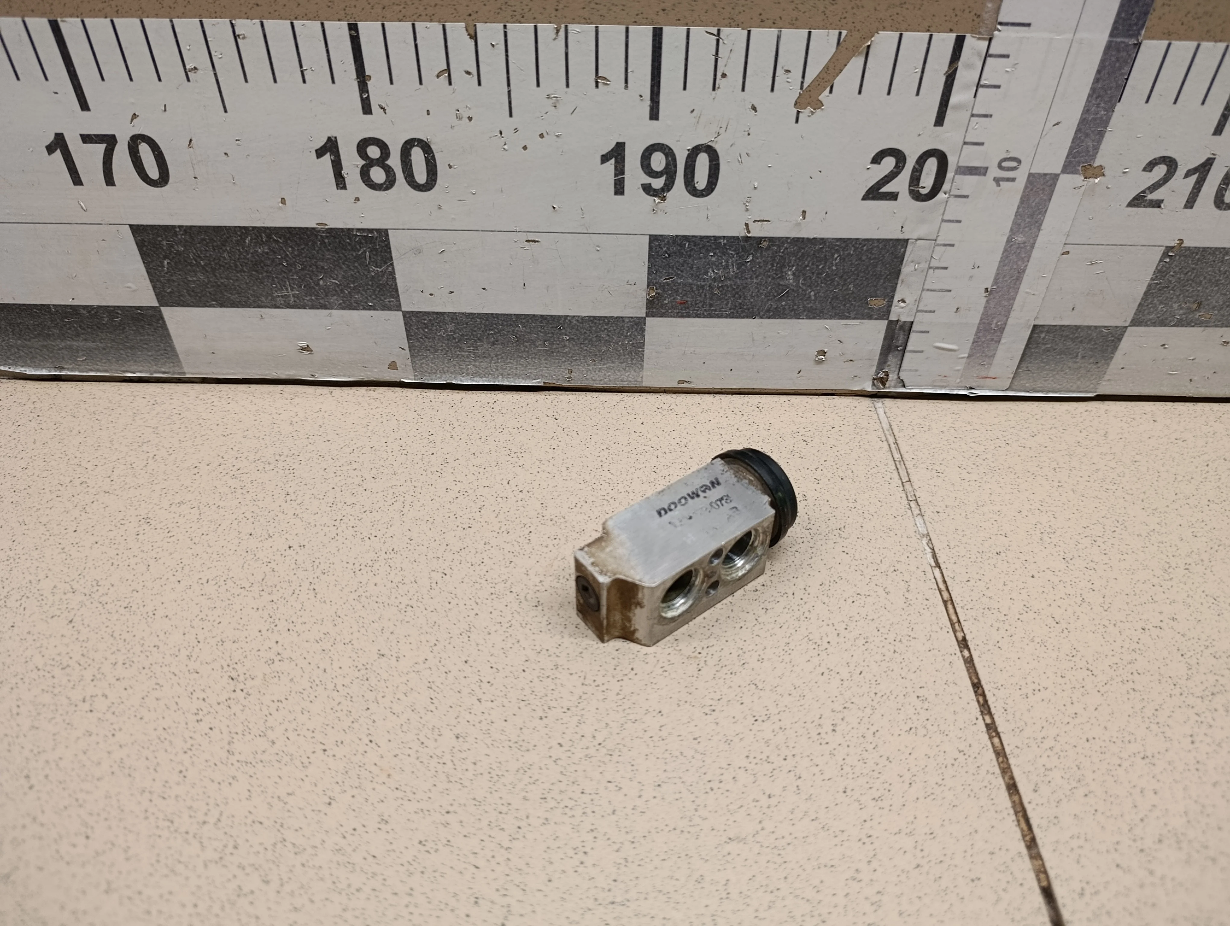 Клапан кондиционера Solaris 2010-2017