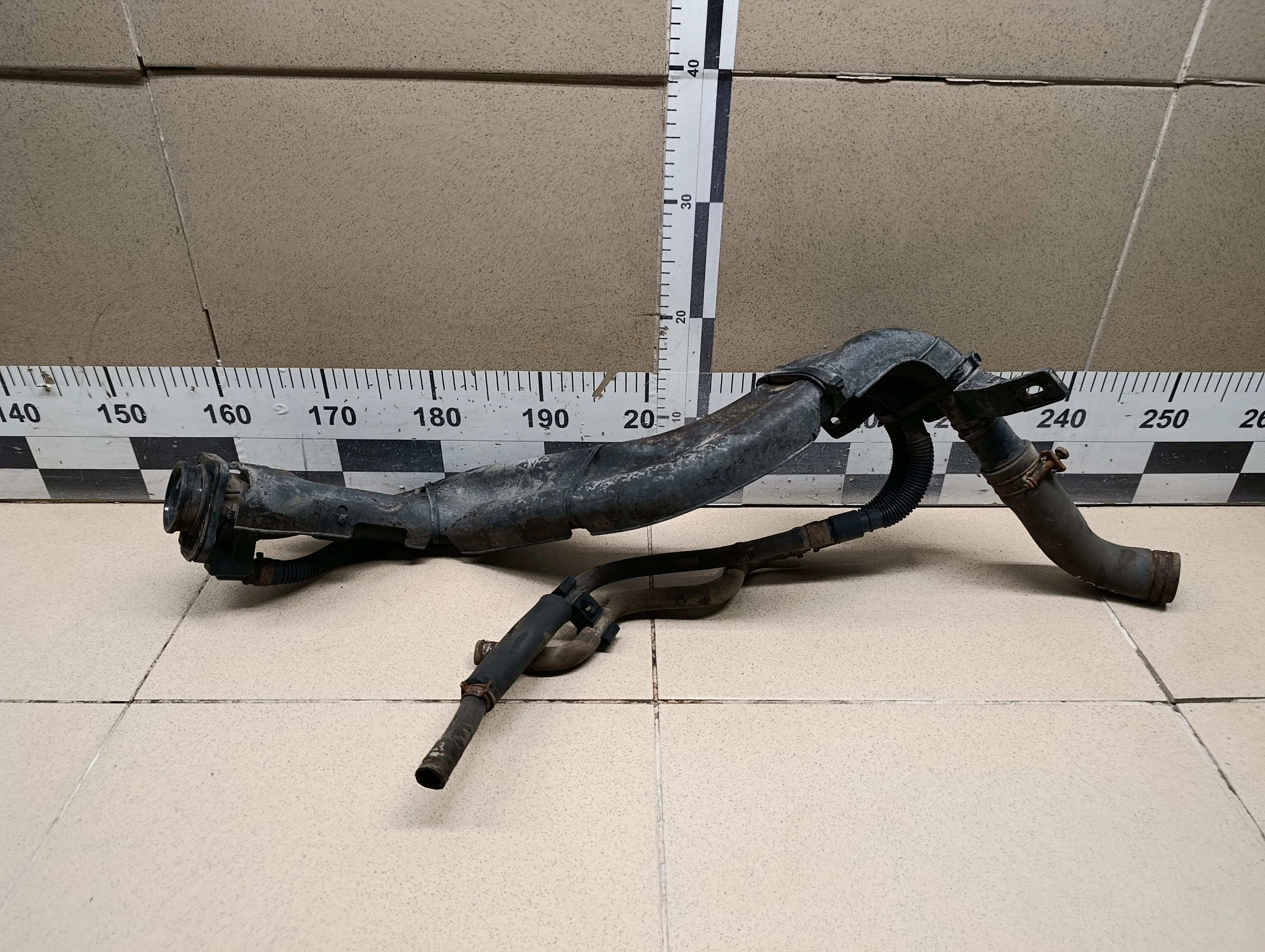 Горловина топливного бака Solaris 2010-2017