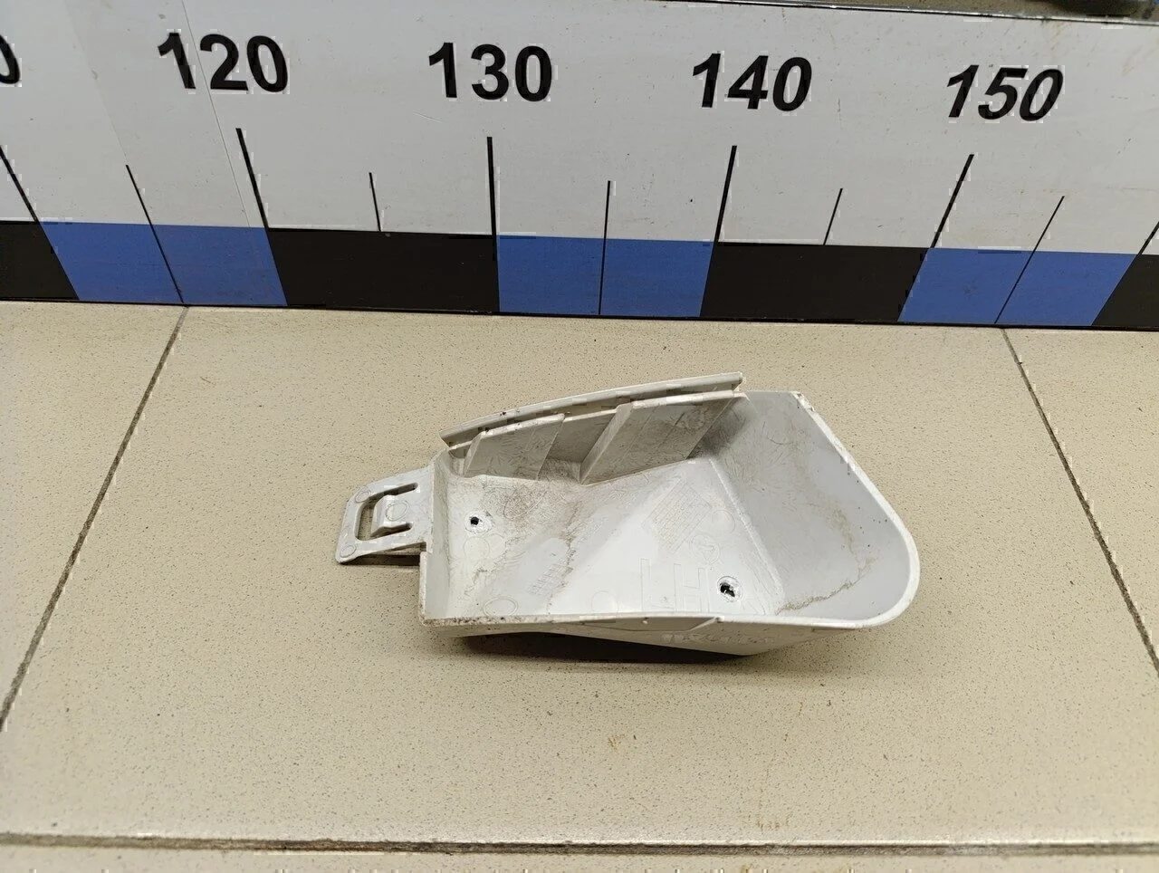 Кронштейн заднего бампера левый Focus III 2011>