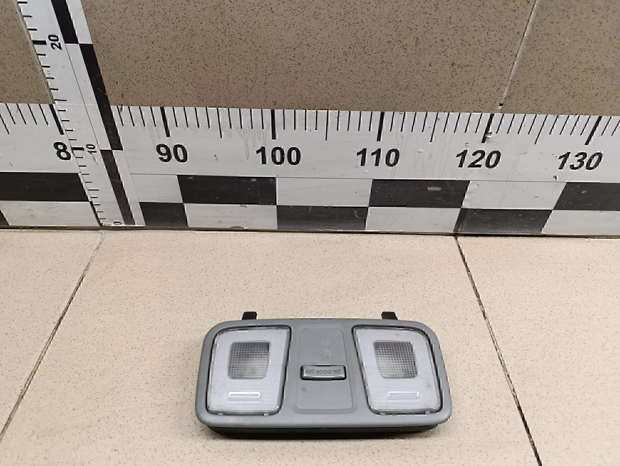 Плафон салонный Solaris 2010-2017