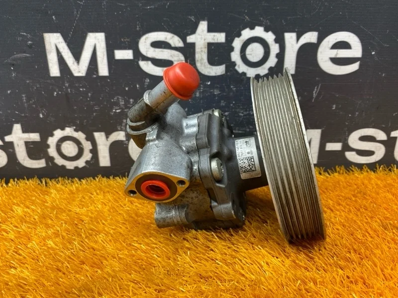 Гидроусилитель Audi Q5 2010 8R0145153B 8R CDN