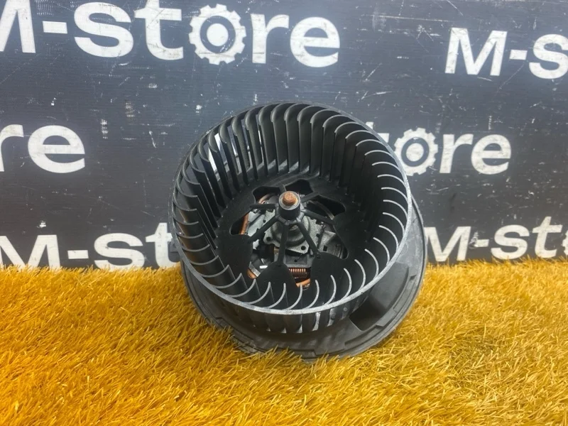 Мотор печки Bmw 3-Series 2005 64116933664 E90 N46B20B