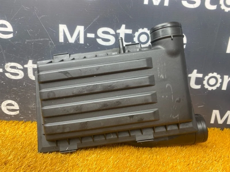 Корпус воздушного фильтра Audi A3 2014 04E129611G 8V CXS