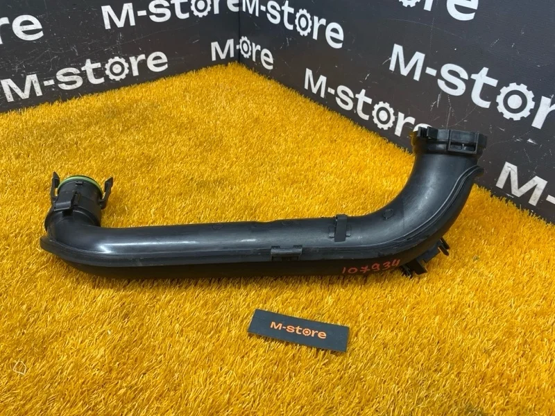 Патрубок интеркулера Audi A3 2014 04E145673B 8V CXS