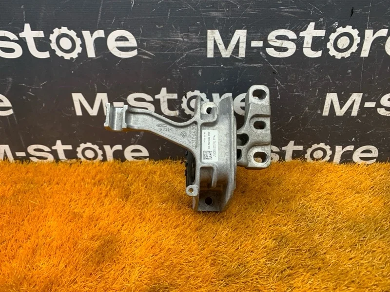 Подушка двигателя Audi A3 2014 5Q0199262BE 8V CXS, правая