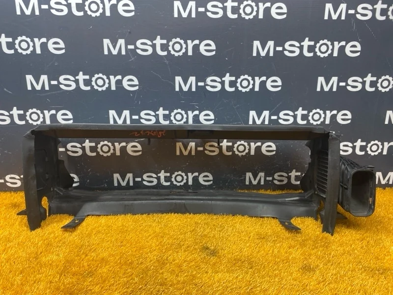 Дефлектор радиатора BMW 3-Series 2013 7255413 F30 N47D20C