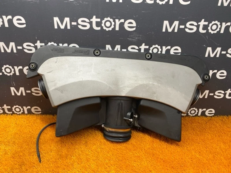 Воздухозаборник BMW 7-Series 2007 13717541066 E66/E65 N62B48B