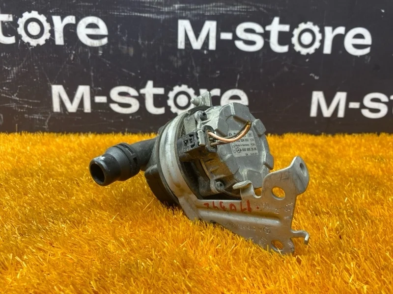 Помпа дополнительная Mercedes-Benz C-Class 2014 A0005002686 W205 274.920