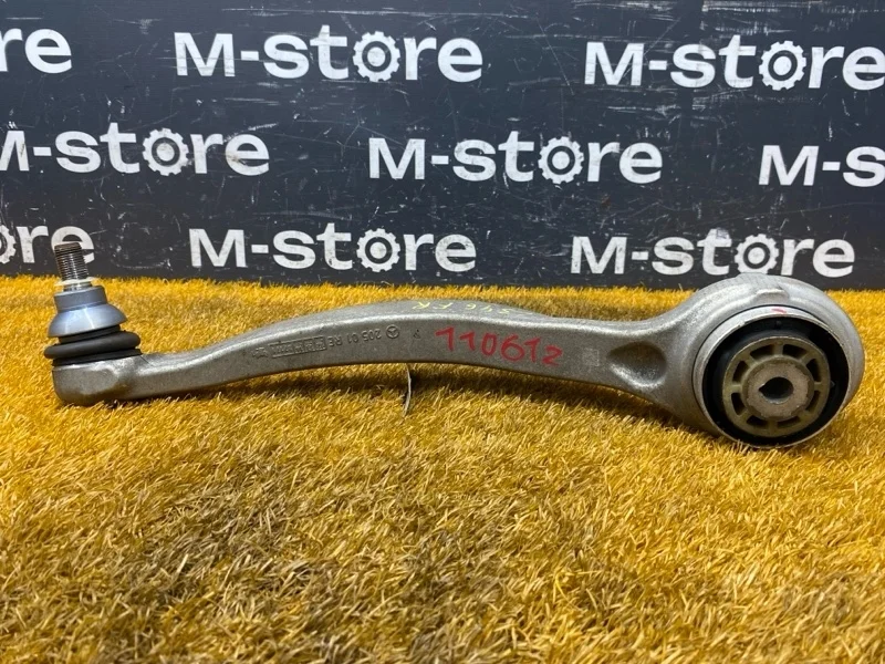 Рычаг подвески нижний Mercedes-Benz C-Class 2014 A2053301605 W205 274.920, передний правый