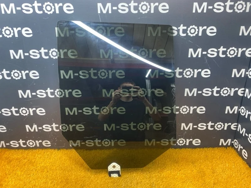 Стекло боковое Land Rover Range Rover Sport 2008 CVB500220 L320 428PS, заднее правое