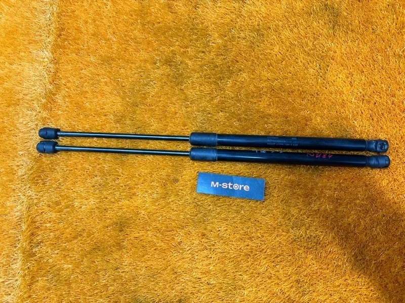 Амортизатор капота Audi Q7 2012 4L0823359 4LB CJT