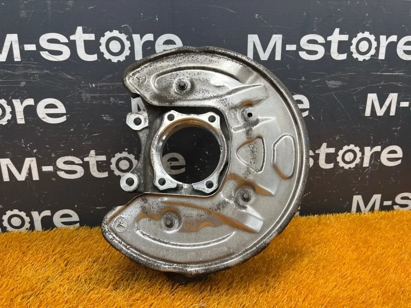 Кулак поворотный Mercedes-Benz C-Class 2014 A2053500241 W205 274.920, задний правый