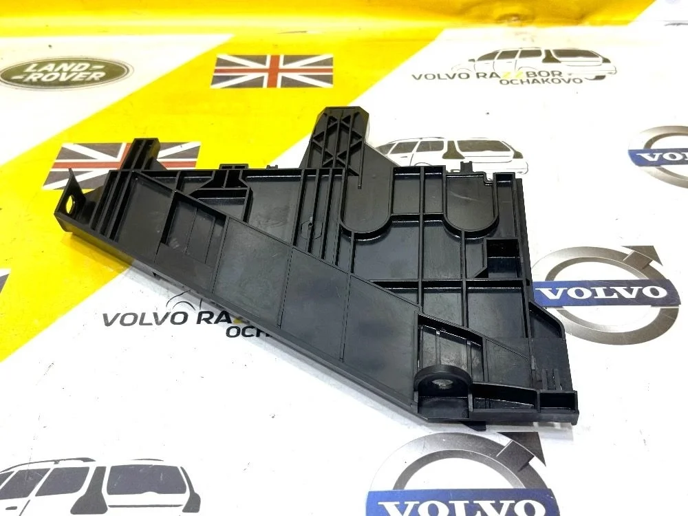 Направляющая левой фары Land Rover Freelander 2 Freelander II (2006—2010)