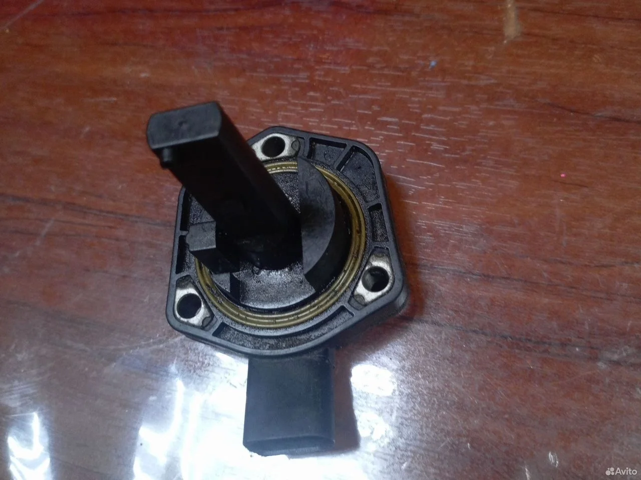 Датчик давления масло vag 1j0907660c