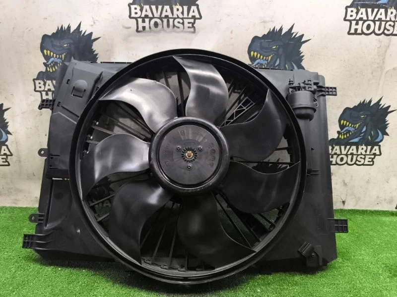 Вентилятор радиатора Mercedes-Benz E-Class 2014 A2045000393 W212 274.920