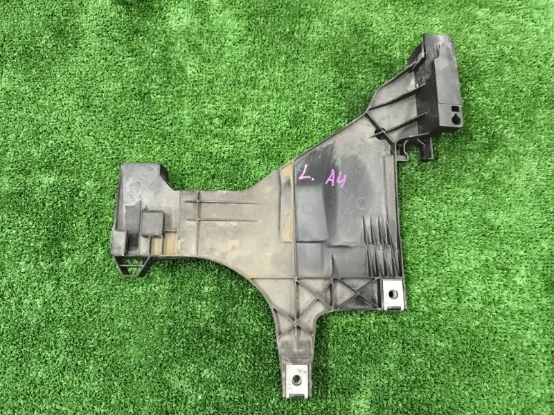 Кронштейн фары левой Audi A4 2012 8T0941453D B8 CDN