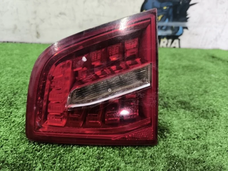 Фонарь в крышку багажника правый Audi A6 2009 4F5945094E C6