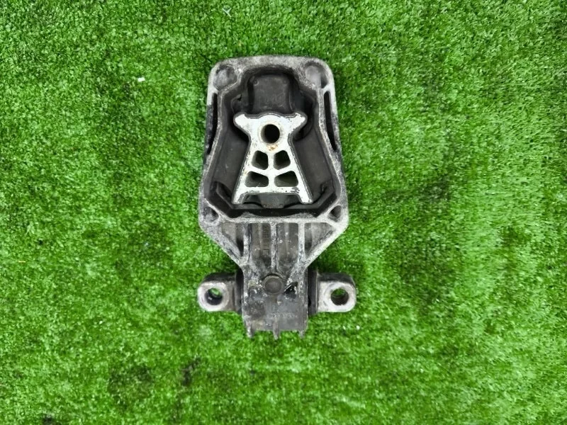 Подушка двигателя Mercedes-Benz B-class 2012 A2462401209 W246 270.910