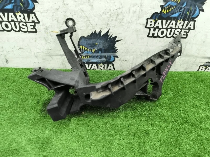 Кронштейн фары левой Audi A4 2012 8K0805607B B8 CDN