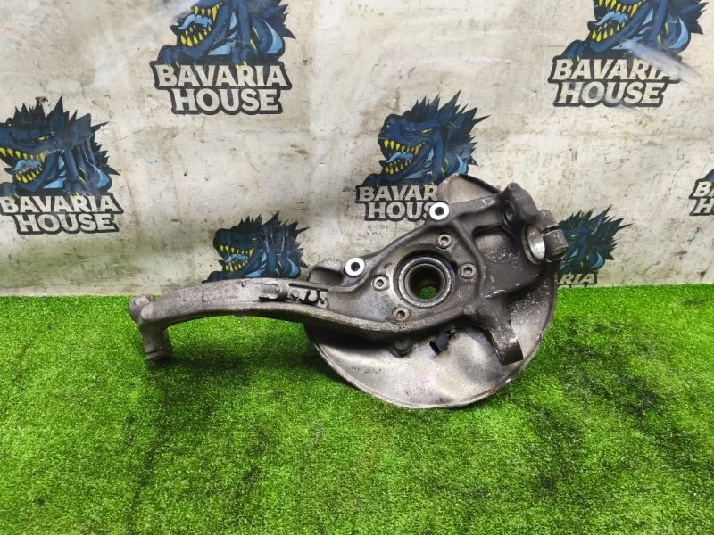 Кулак передний правый Audi A5 2010 8K0407254AB 8T CDN