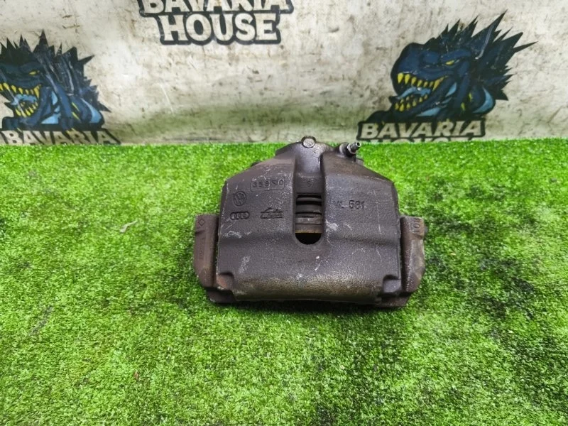 Суппорт передний левый Audi A3 2011 1K0615123E 8P CDA