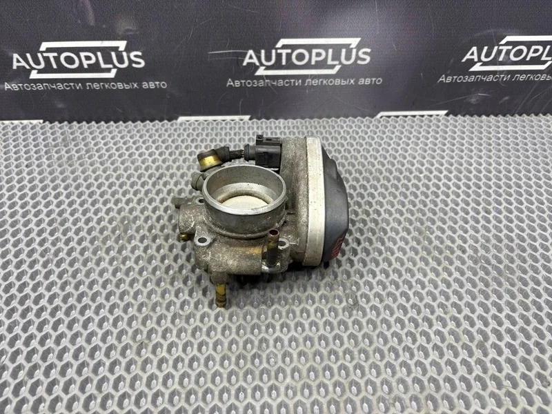 Дроссельная заслонка Opel Zafira B 2012 55560398 КОМПАКТВЭН 1.6 Z16XER