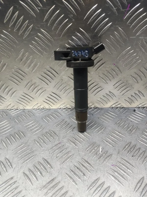 Катушка зажигания Toyota Camry 2006-2012 9091902244 40 2AZFE