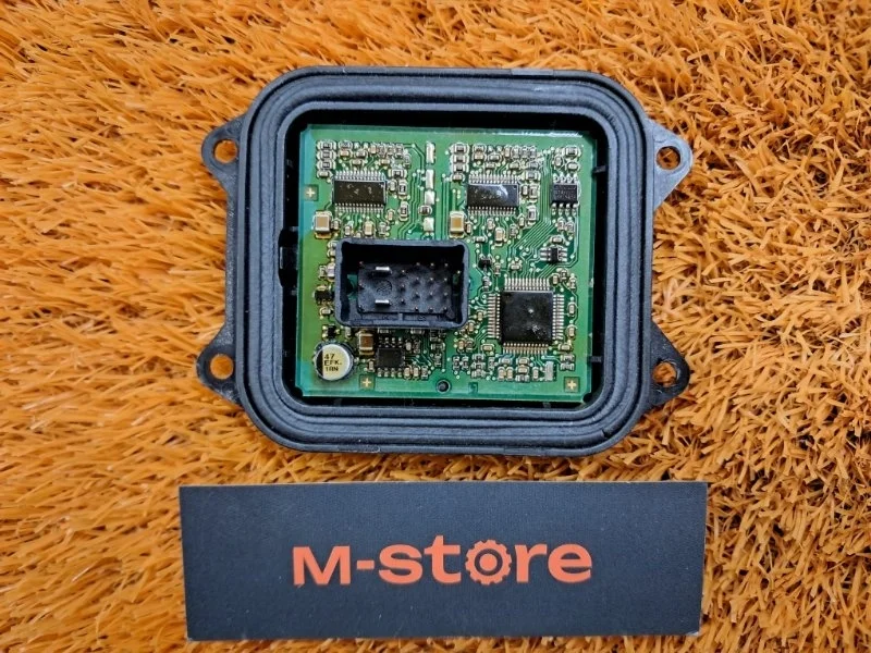 Блок управления фарой Bmw X6 2013 7189311 E71 N55B30A, правый