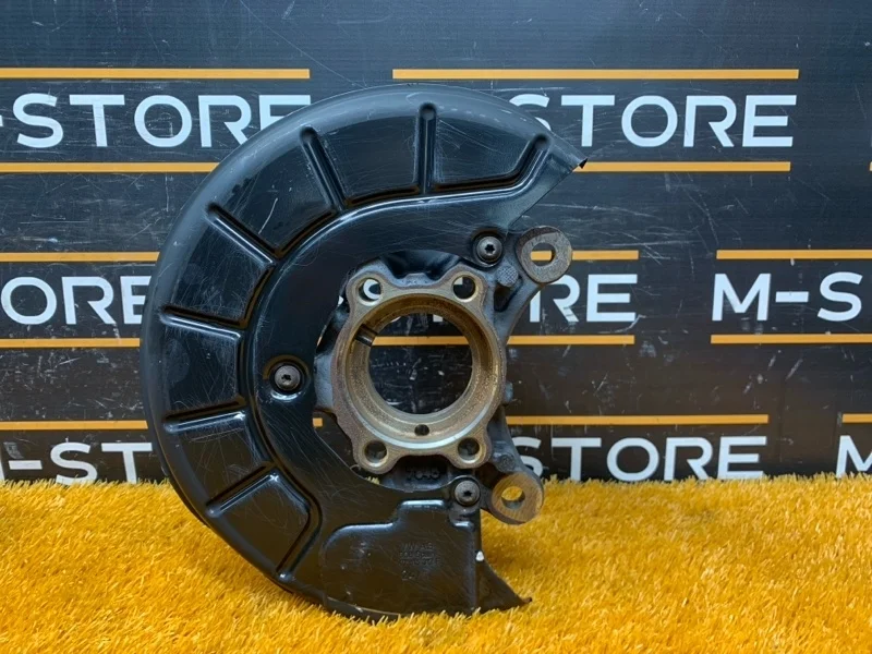 Кулак поворотный Audi A3 2012 1K0407256AA 8P CAXC, передний правый