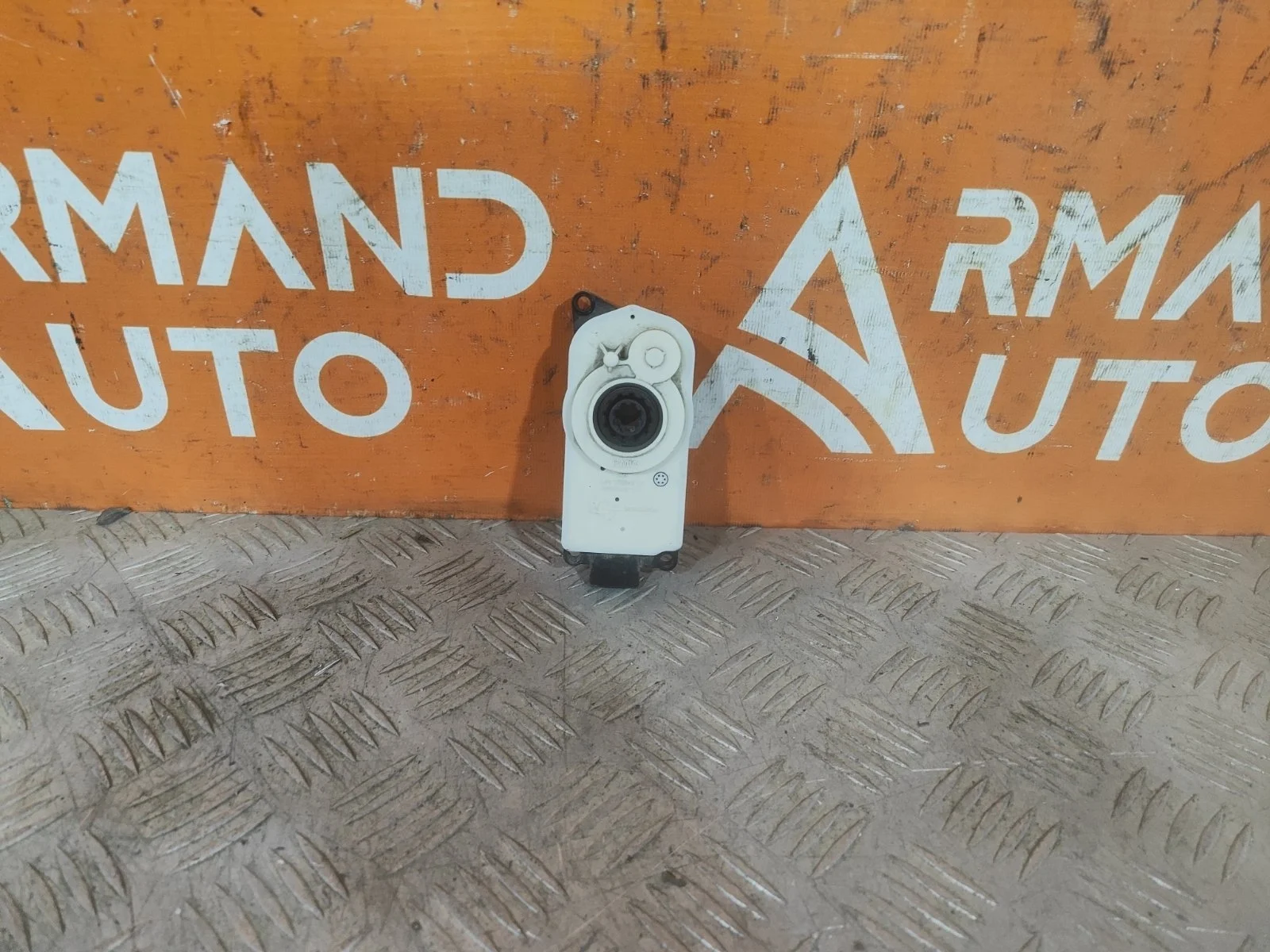 Мотор заслонки решетки радиатора BMW 3 series 2018-нв G20 G21 G28